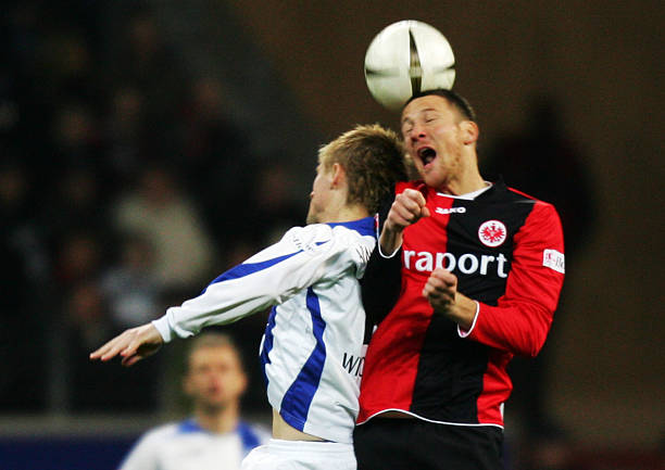 板球和助攻 板球和助攻